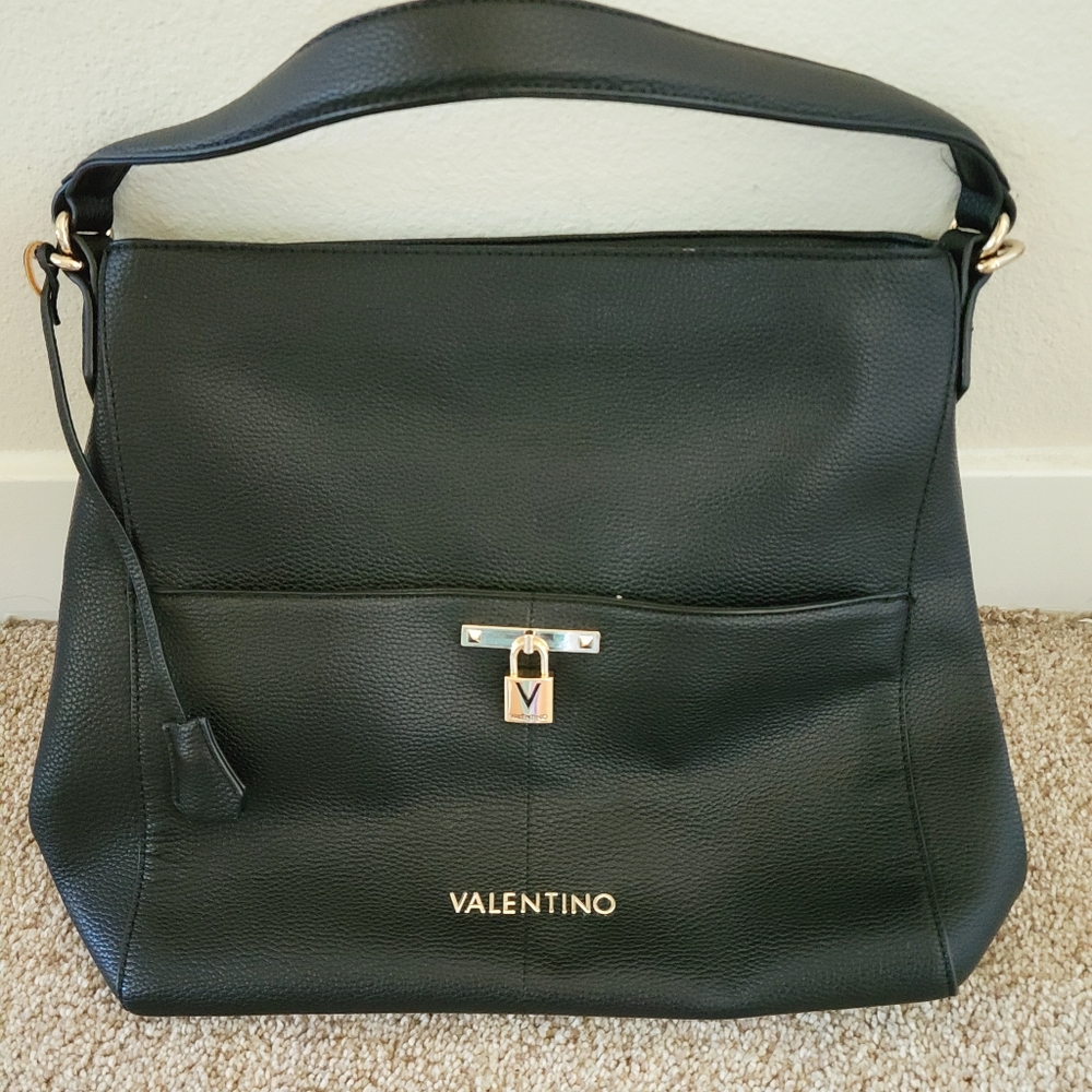 Valentino Vlogo shoulder bag calfskins. Great for work and lifestyle.